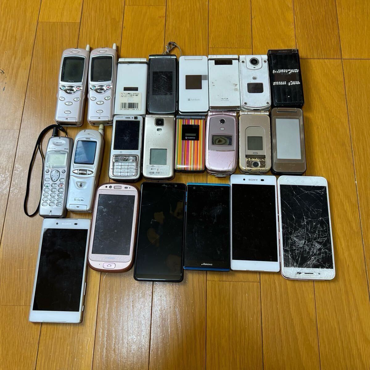 ボーダホンガラケー （ボーダフォン（現SoftBank）V302T