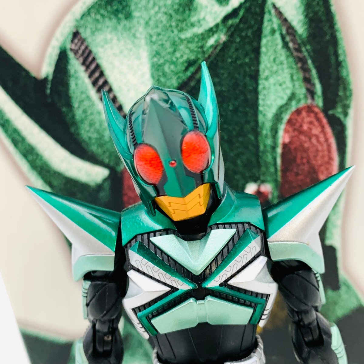 中古品 S.H.Figuarts フィギュアーツ 真骨彫製法 仮面ライダーカブト 仮面ライダーキックホッパーの1番目の画像