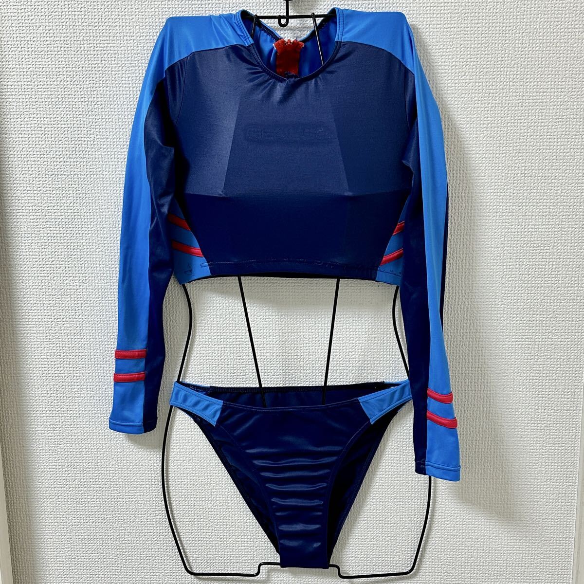 生産終了激レア リアライズ realise ゴールド Tバック 競泳水着 サイズ