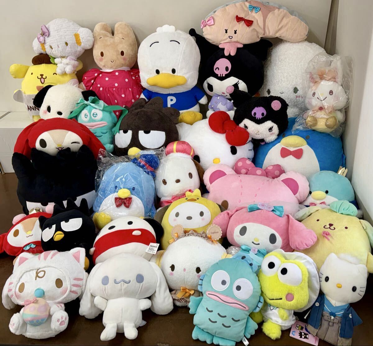 サンリオ ポチャッコ 王冠 特大ぬいぐるみの落札情報詳細 - Yahoo