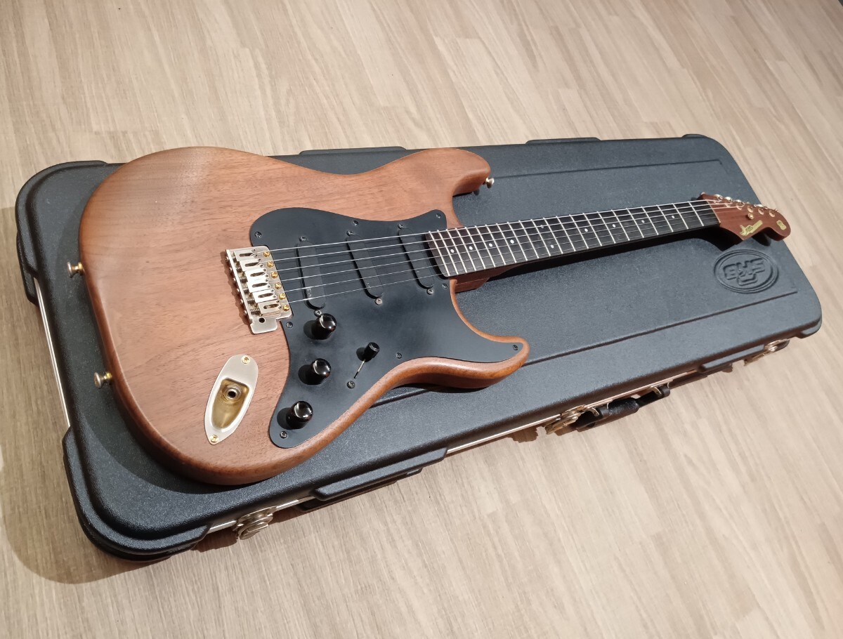 B115T011○【送料無料 メンテナンス済み】MOON ムーン WALNUT