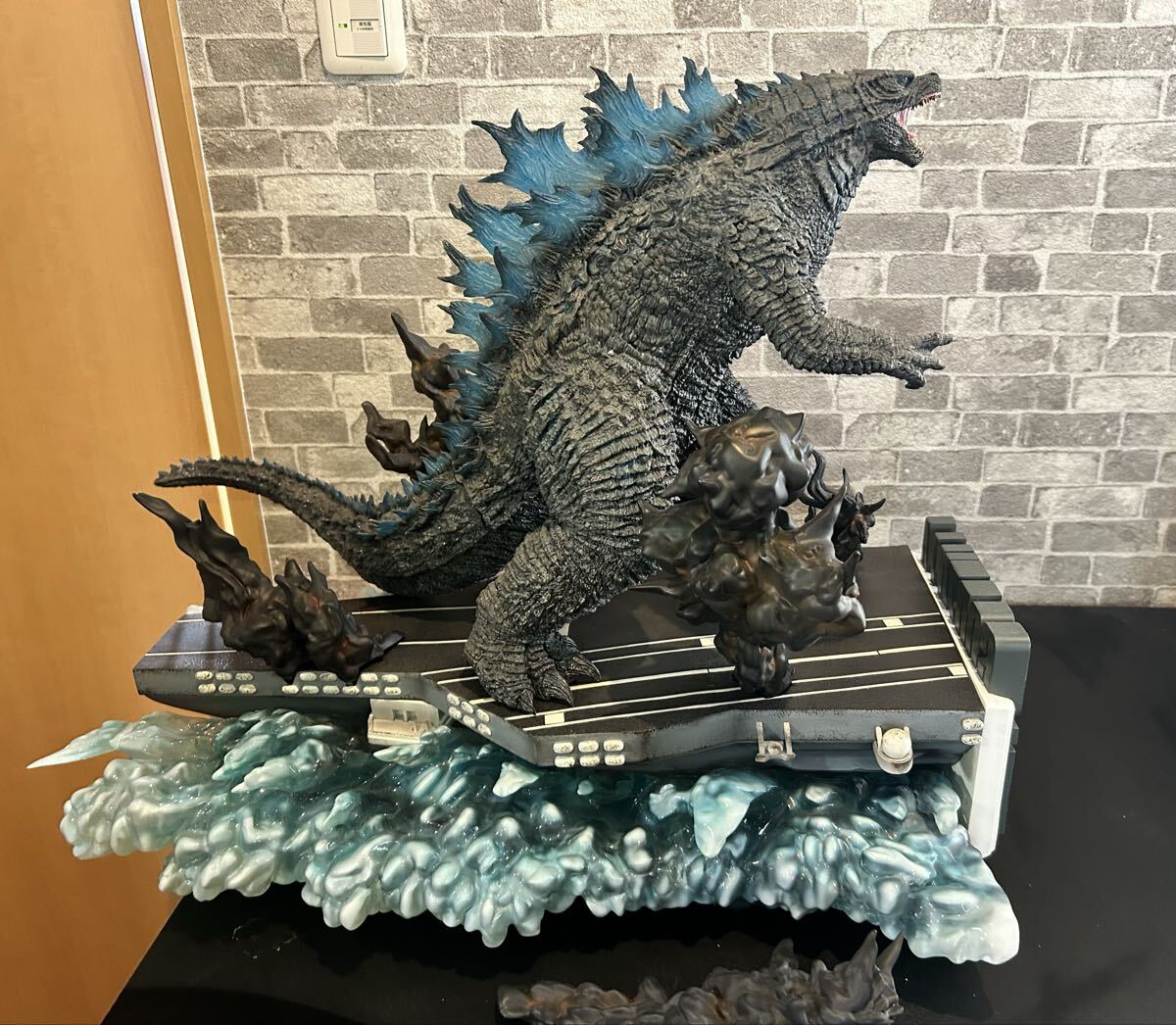 KY□ツクダホビー 1/350スケール ゴジラ WITHリトルゴジラ ソフビ