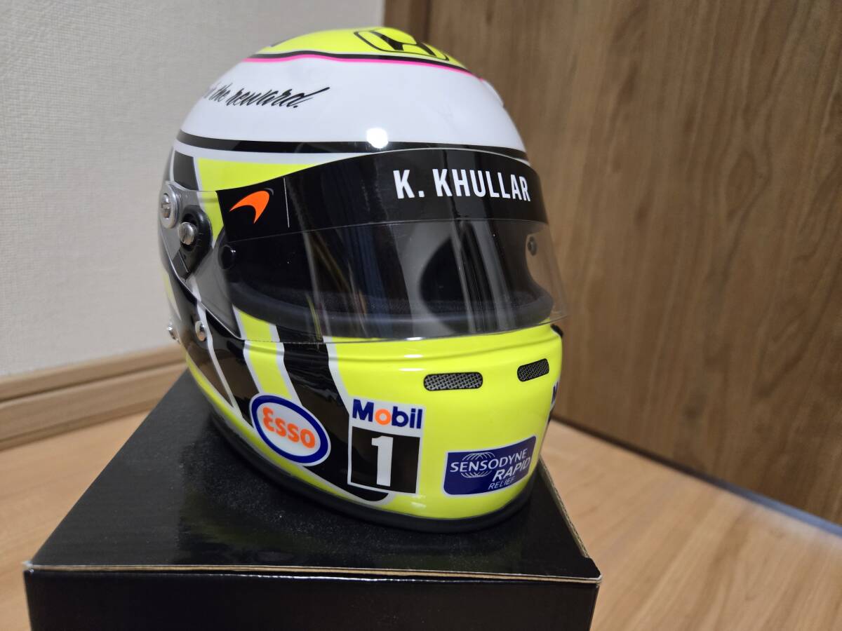 新品】F1 1/2 ヘルメット VODAFONE McLAREN MERCEDES 2011 1:2 Scale