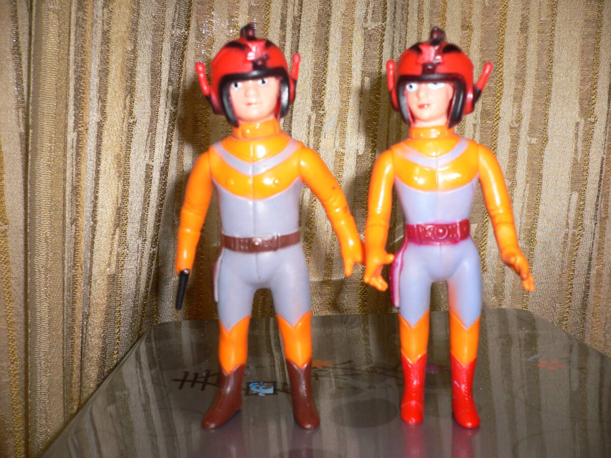 傷や汚れあり】 クノー工業 M1号 科学特捜隊ヘルメット レプリカ 中古 