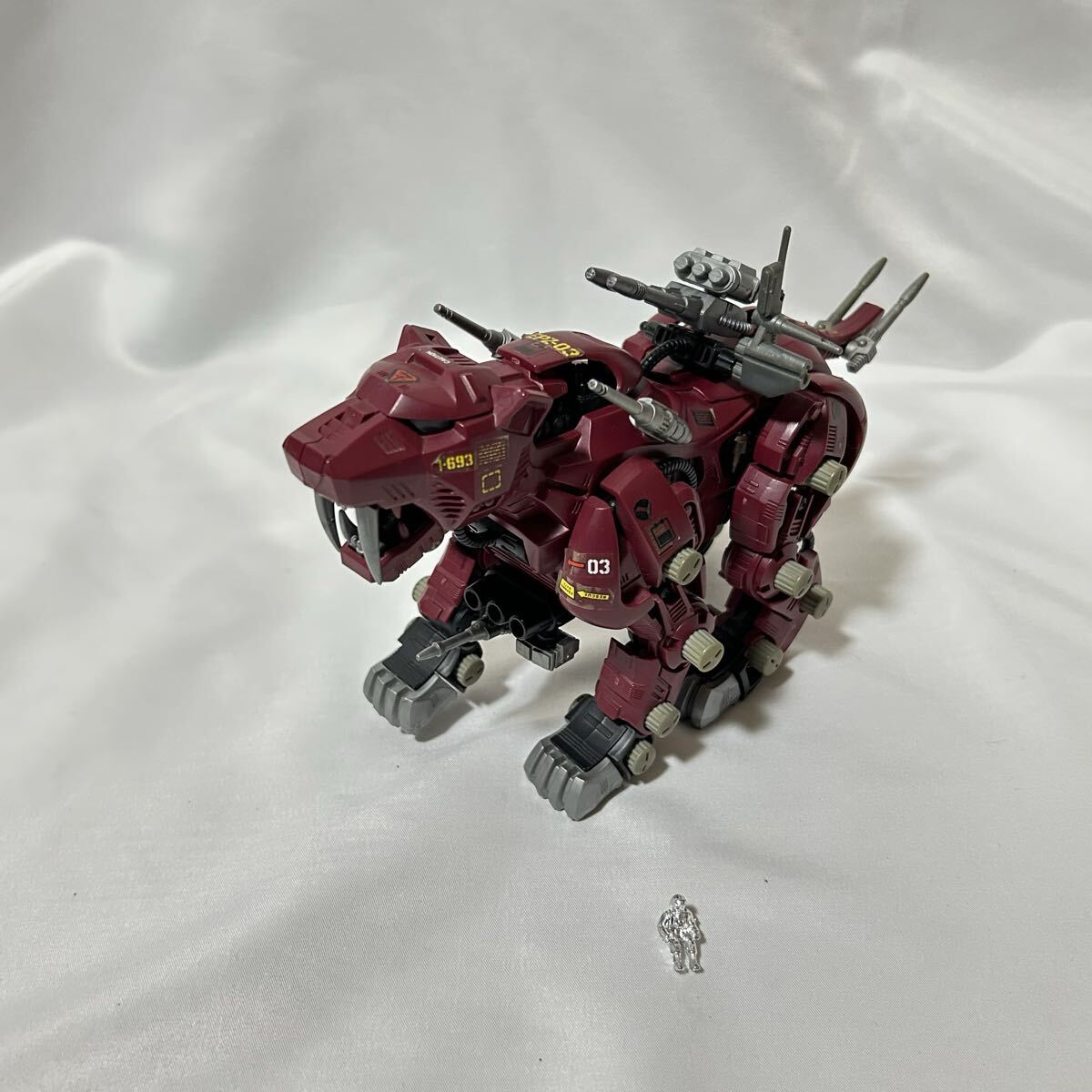 メカ生体ゾイド サーベルタイガー〈トラ型〉 TIGER TYPE 装甲機甲型