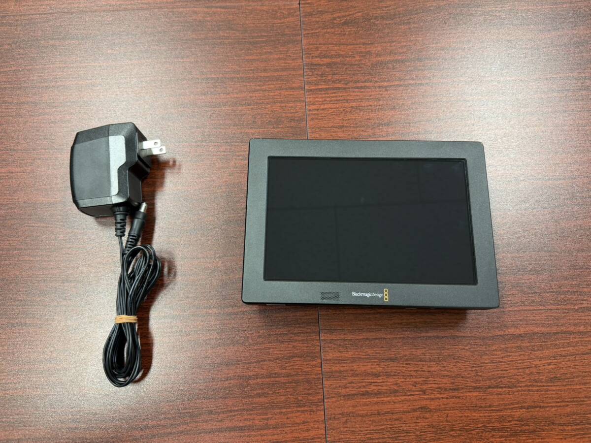 ◆中古・送料無料◆Blackmagic Video Assist 7” 3G　ブラックマジック・小型モニタ＆レコーダー　（1円スタート・送料無料）の1番目の画像