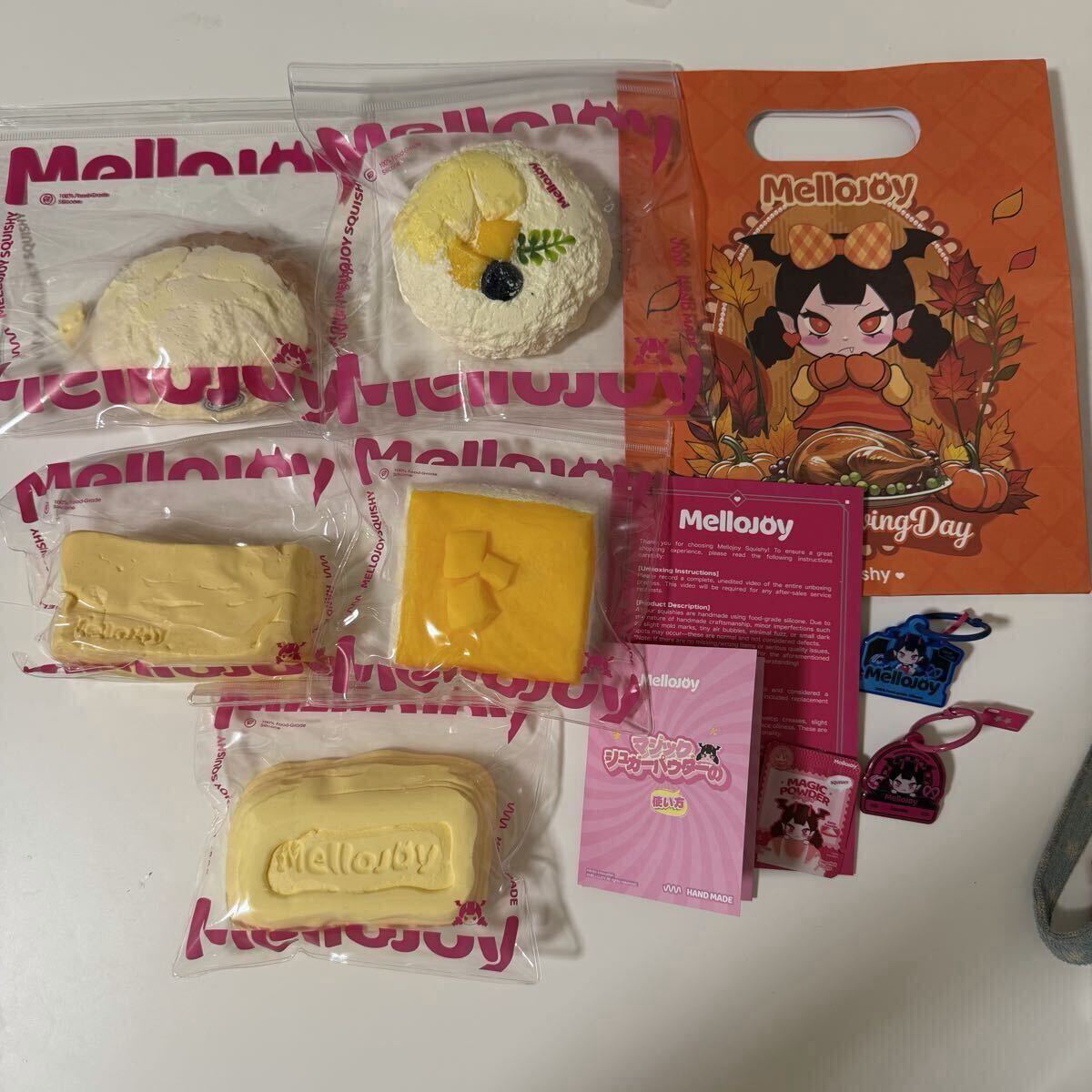 新品】スクイーズ ぷるぷる豆腐 ごろっと果物ゼリーのびーるお餅セット
