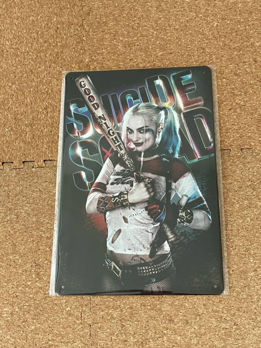 マーゴットロビー ハーレークイン ダークナイト 直筆サイン入り写真