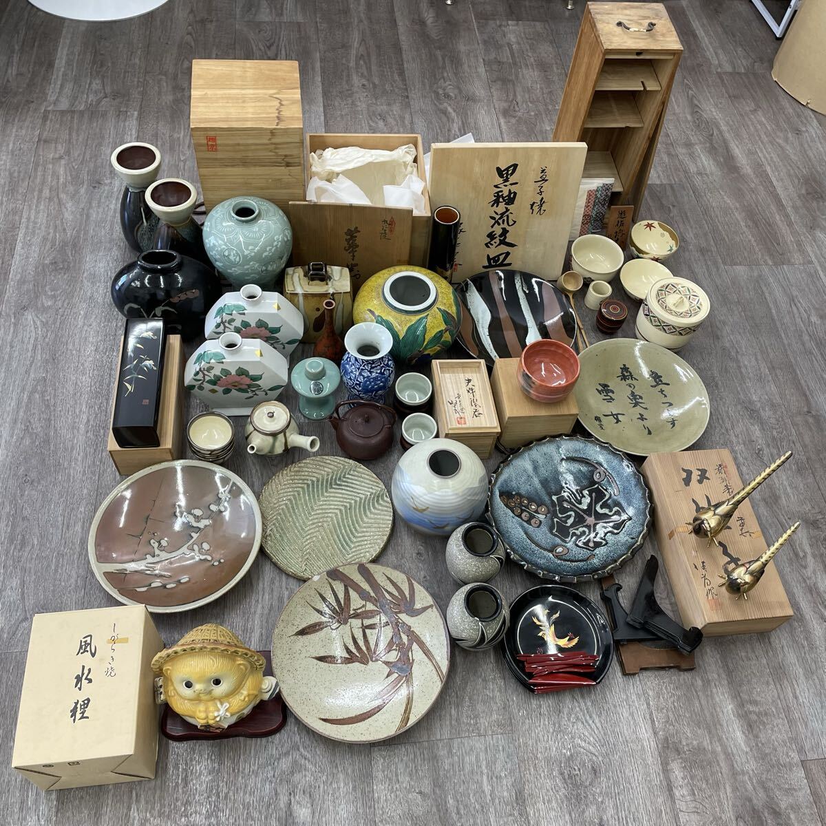 中古】信楽焼き タヌキとタコ（86）置物 縁起物 商売繁盛 手づくり し