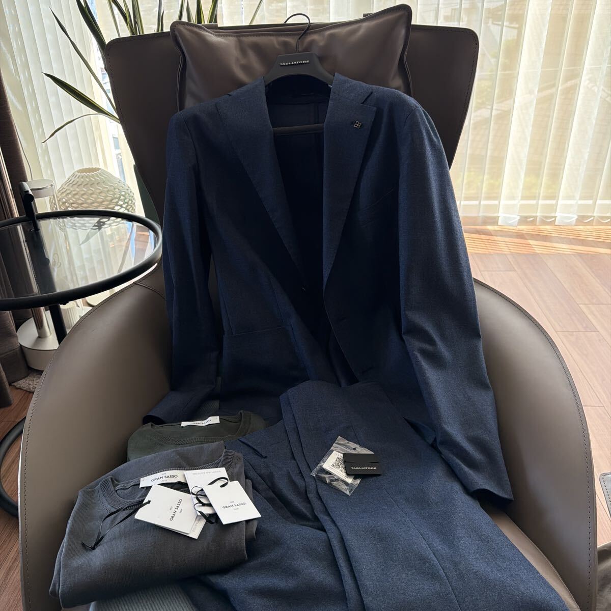超 美品 TAGLIATORE pino lerario 本人 着用 ストライプ 2B テーラード