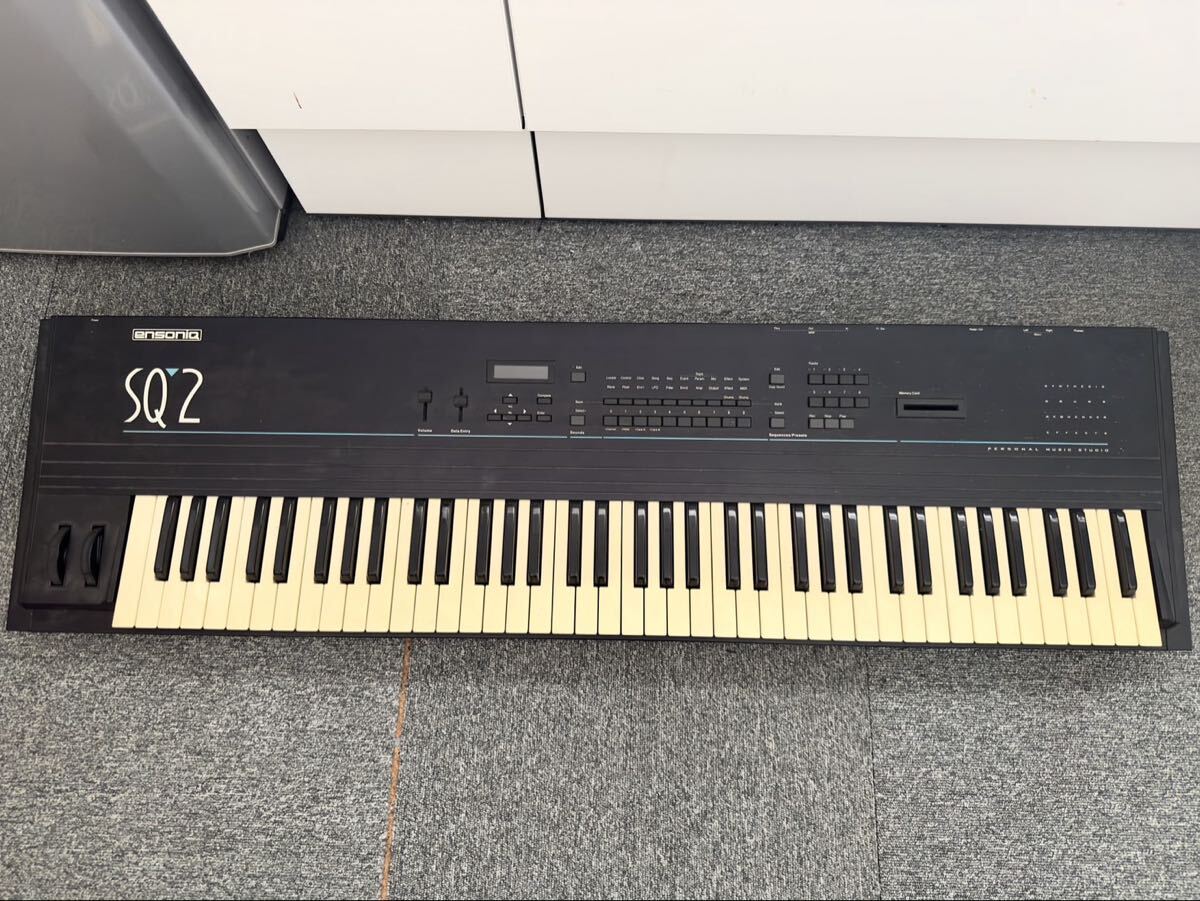 中古】名機!! ensoniq SD-1 32Voice リペア品 オマケ付!! 【小室哲哉