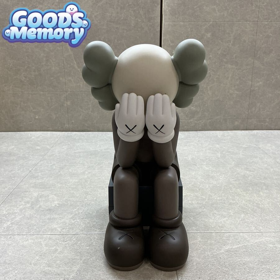 新品】Originalfake Kaws メディコムトイ MEDICOMTOY コラボ tシャツ