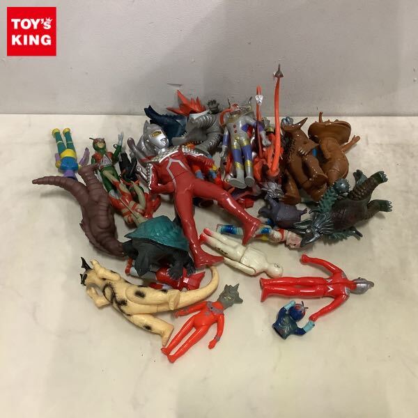 中古】☆激レア CCP 1/6 特撮シリーズ EX 45周年記念 エレキング 蓄光