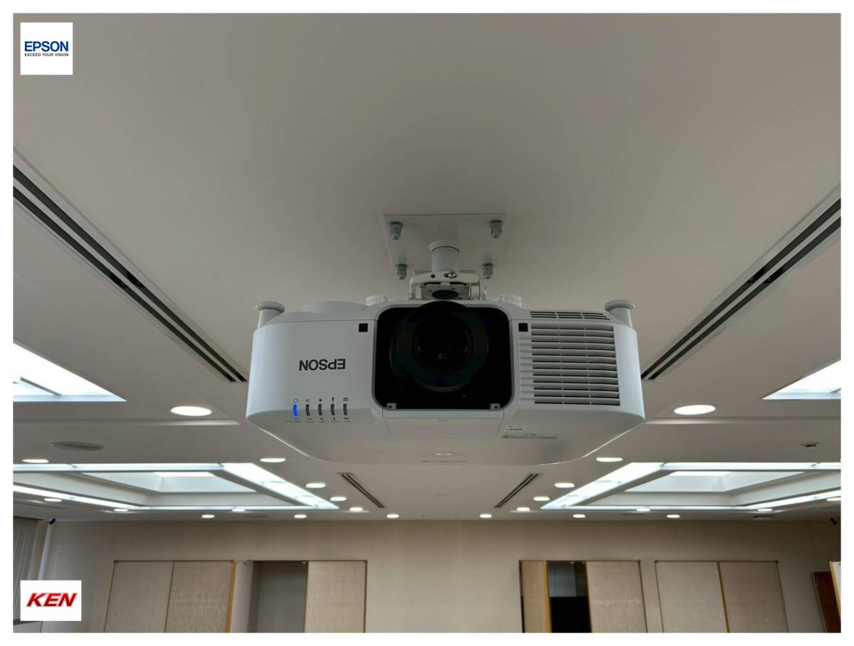 エプソン EPSON EB-W8 H310D プロジェクター @012/Y/186 の落札情報