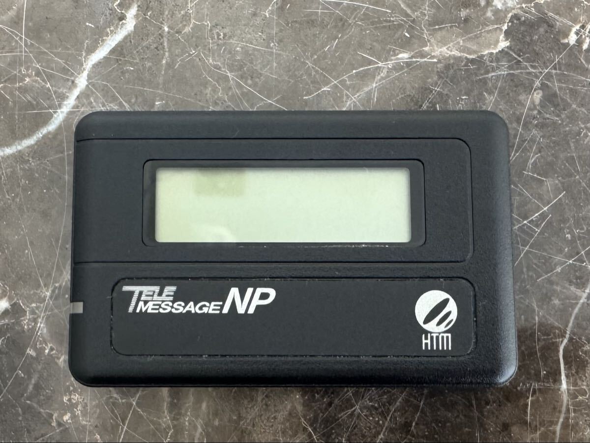 ​【通電・液晶表示確認済】テレメッセージ ポケベル NP HTM製 当時物 目立った傷や汚れなし】昭和レトロ ポケベル ポケットベル PRELL 通電