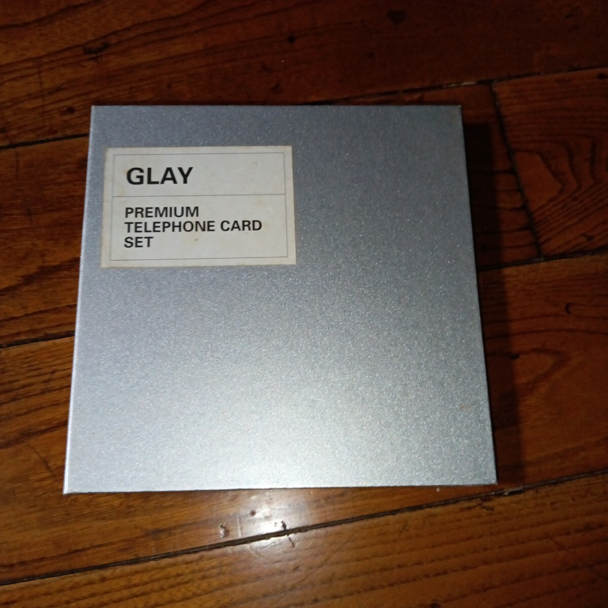 1652-c GLAY