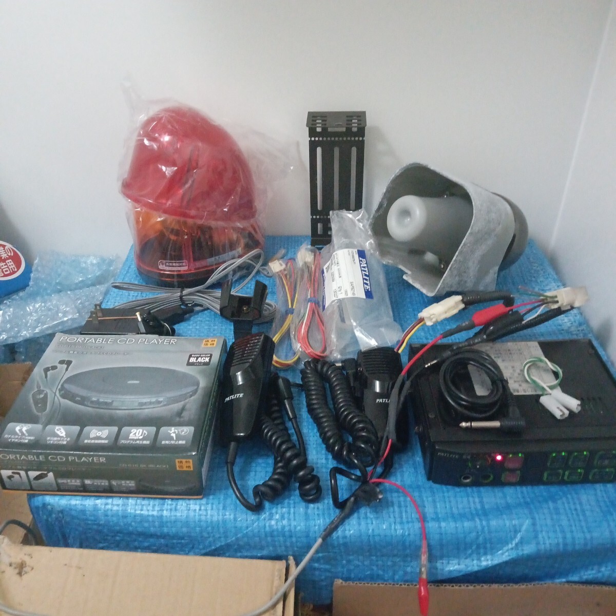 PATLITE パトライト 散光式警光灯 NZS-12HMF 12V 11A 赤色灯 緊急車両