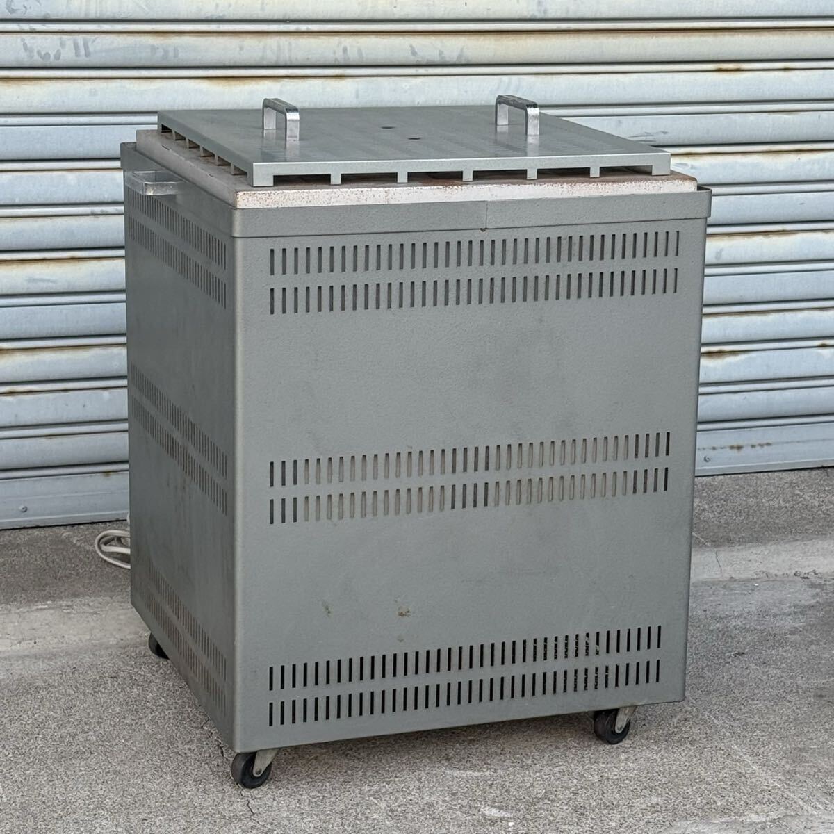 陶芸電気窯 電気炉 中古 上扉 日本電産シンポ DAM－05D型 単相200V