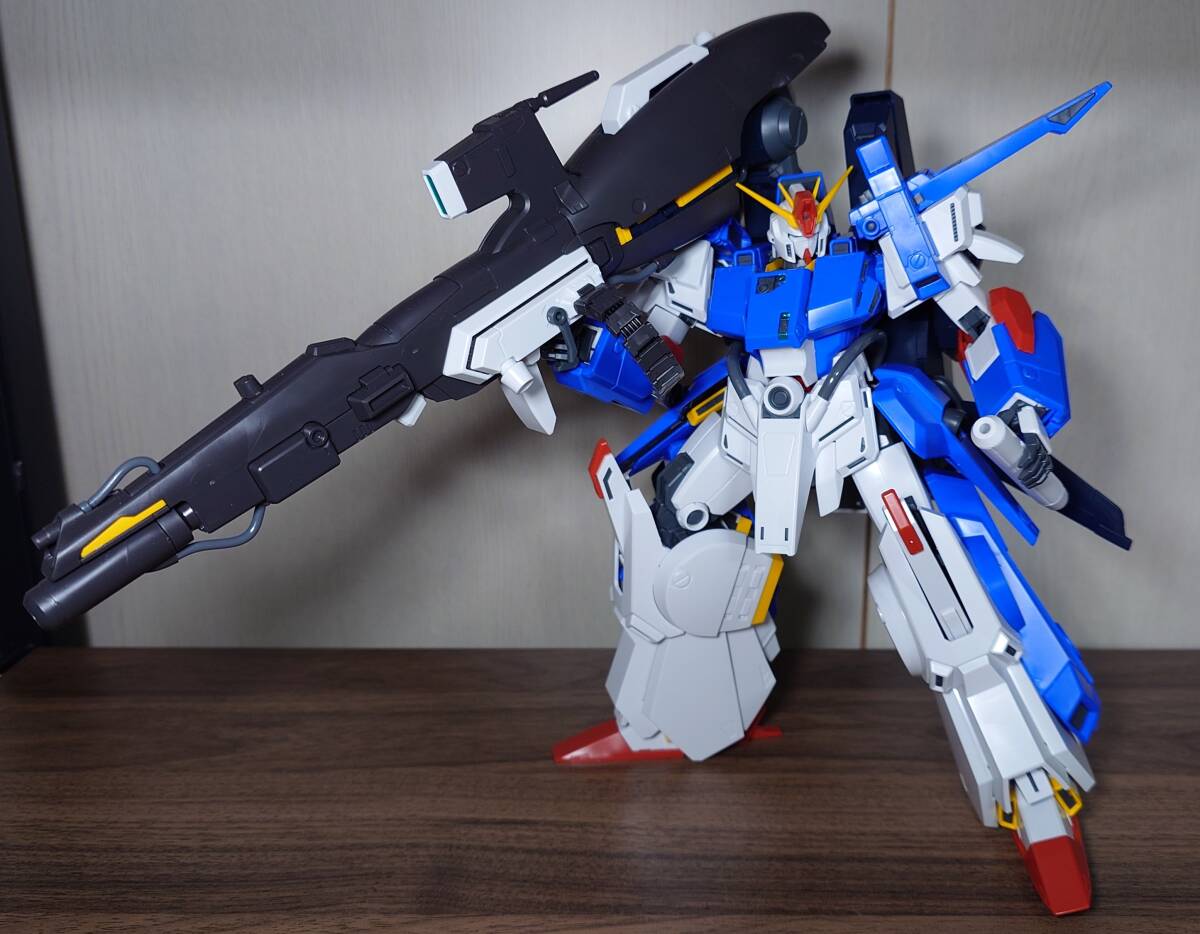 新品】ガン消し SDガンダムフルアーマー ZZガンダム ⇔ フルアーマーZZ