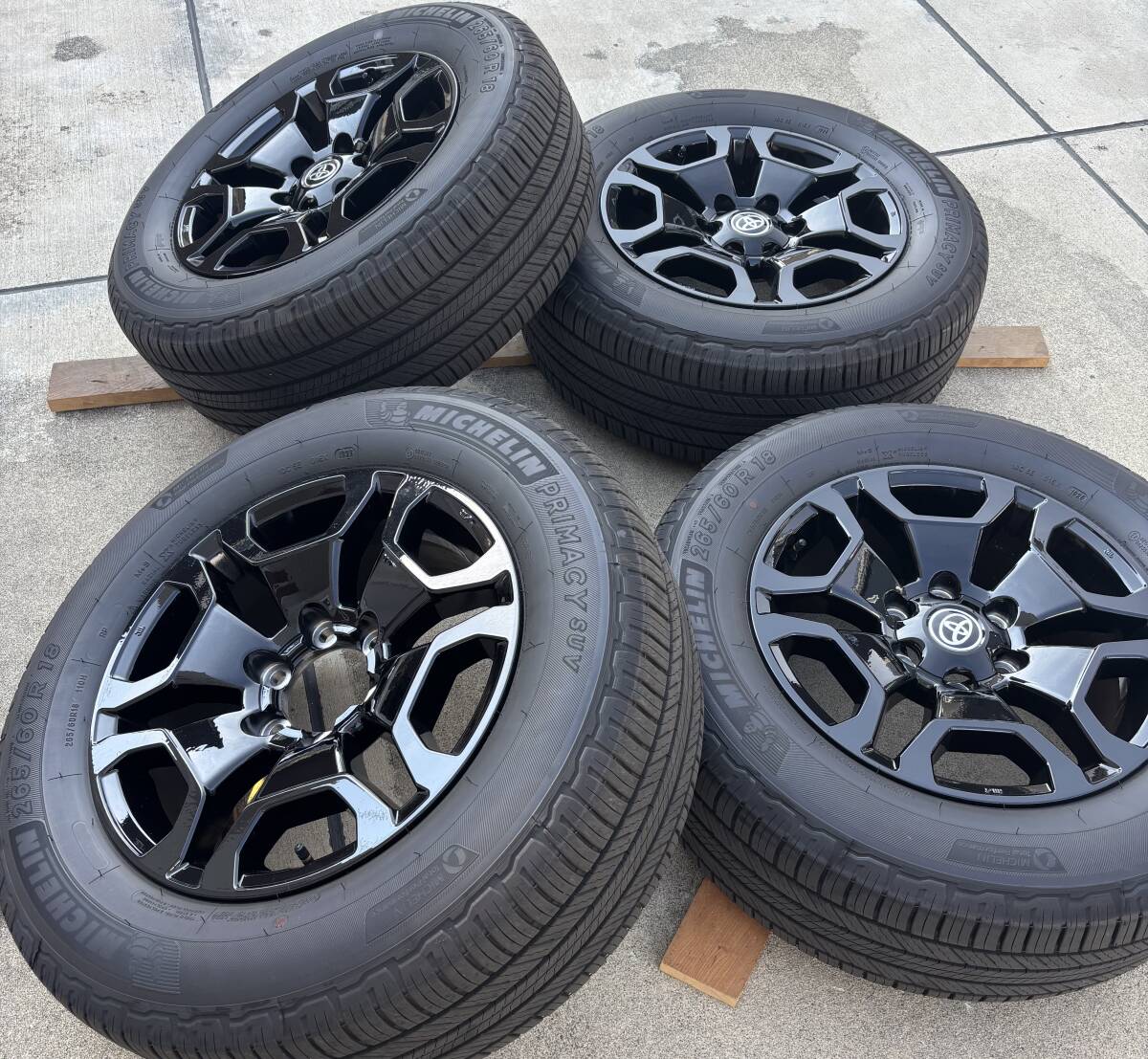 希少!!ランクル100シグナス純正メッキホイール☆16×8J＋60