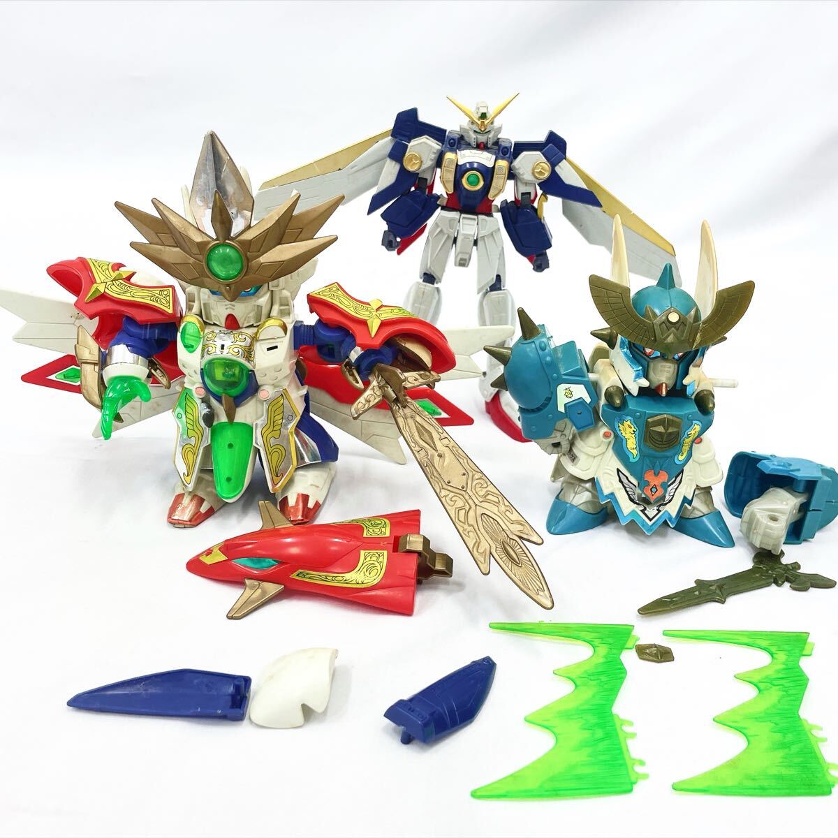 新SDガンダム外伝 鎧闘神戦記 騎士ウイングガンダム 元祖SDガンダム