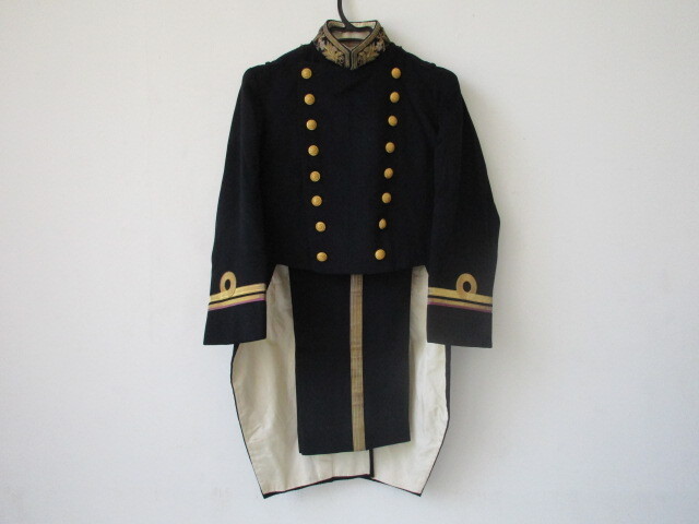 帝國海軍第三種軍装 少佐襟章付 Sサイズ上下セット 新品】大日本帝国海軍 第三種軍装 上下セット 大佐襟章付 Sサイズ 複製