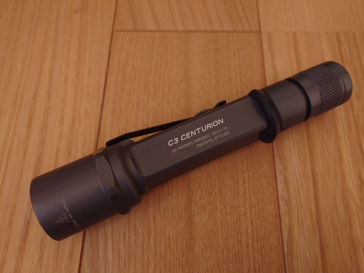 実物 SUREFIRE M2 CENTURION STRIDERモデル S.O.E専用ポーチ付きの落札