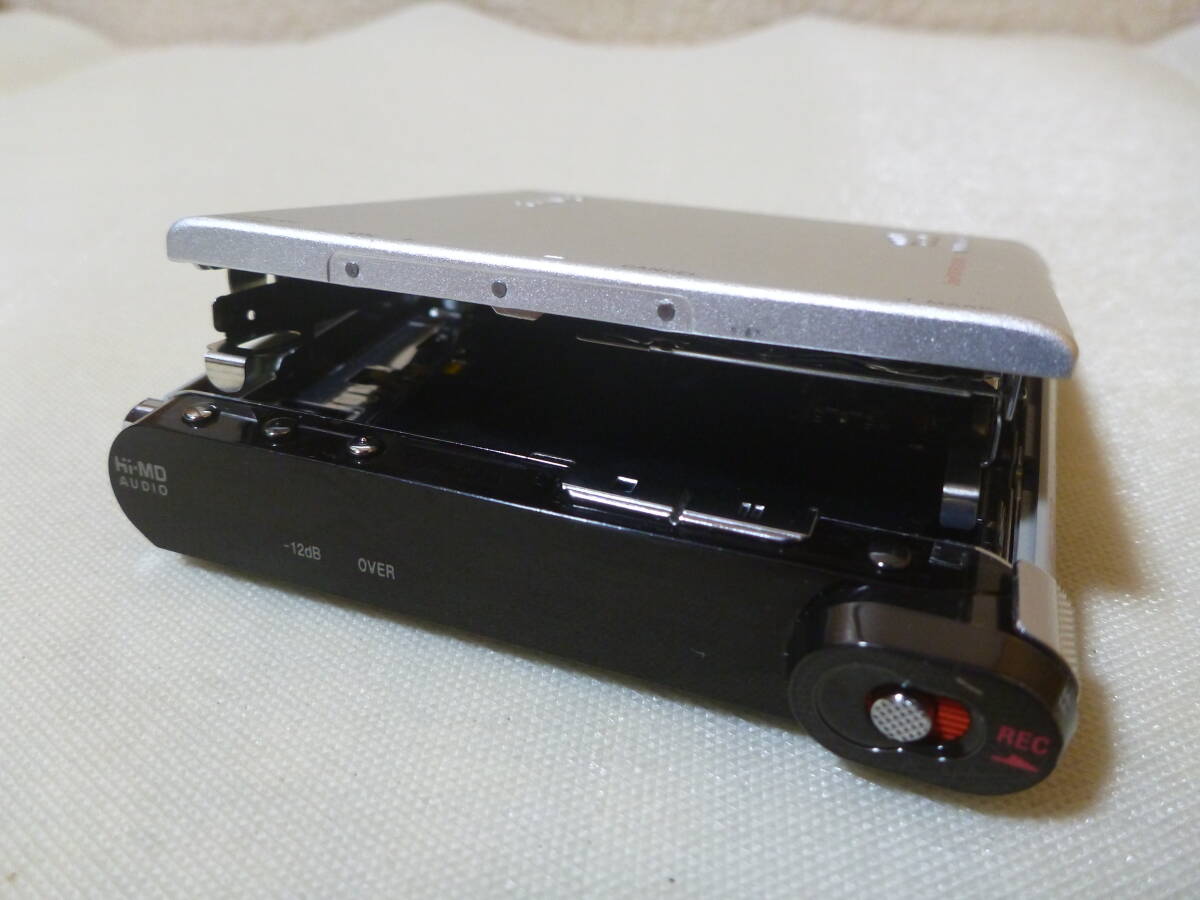 送料無料!! SONY Hi-MD MZ-NH1 ◎新品未使用のWM専用USBケーブル付属