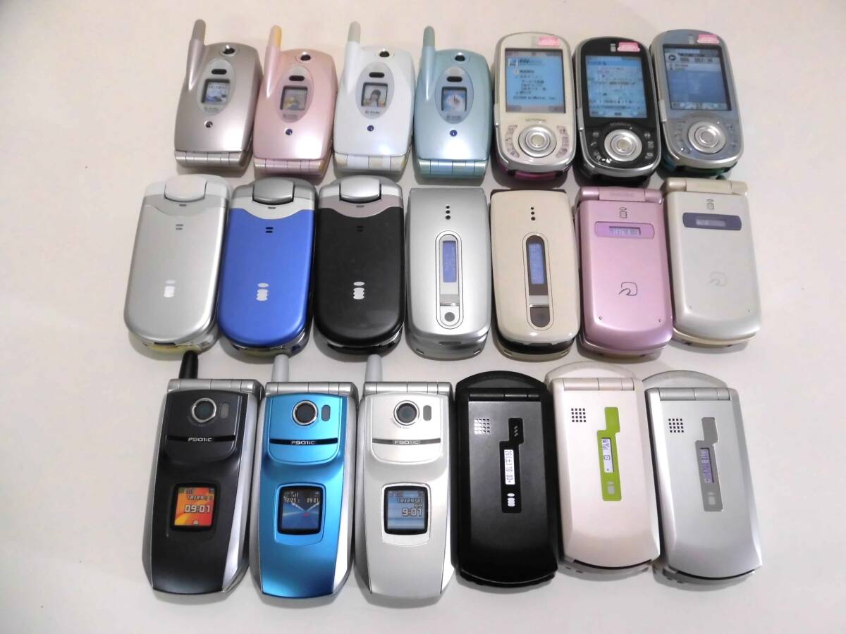 docomo 携帯電話 モックアップ 60台以上（中古品 ドコモ ガラケー