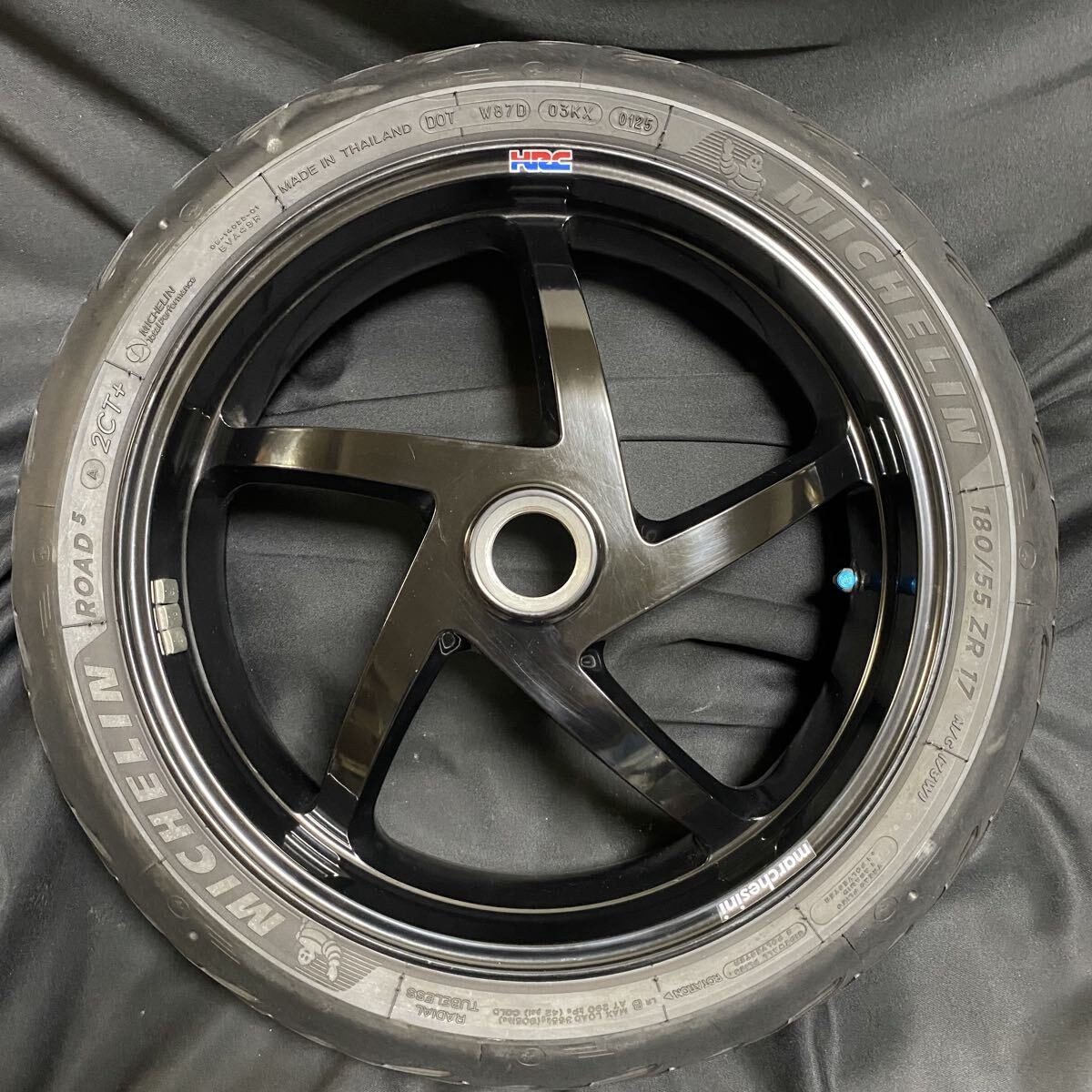新品】ホンダ プロアーム用 ドゥカティ5.5Jホイールポン付けハブ