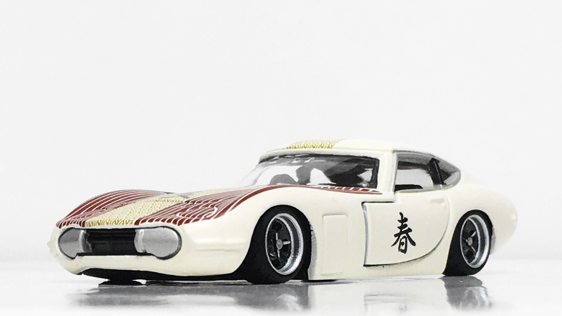 新品】triple9 ローダウンカスタム 1/18 トヨタ 2000GT ホワイト