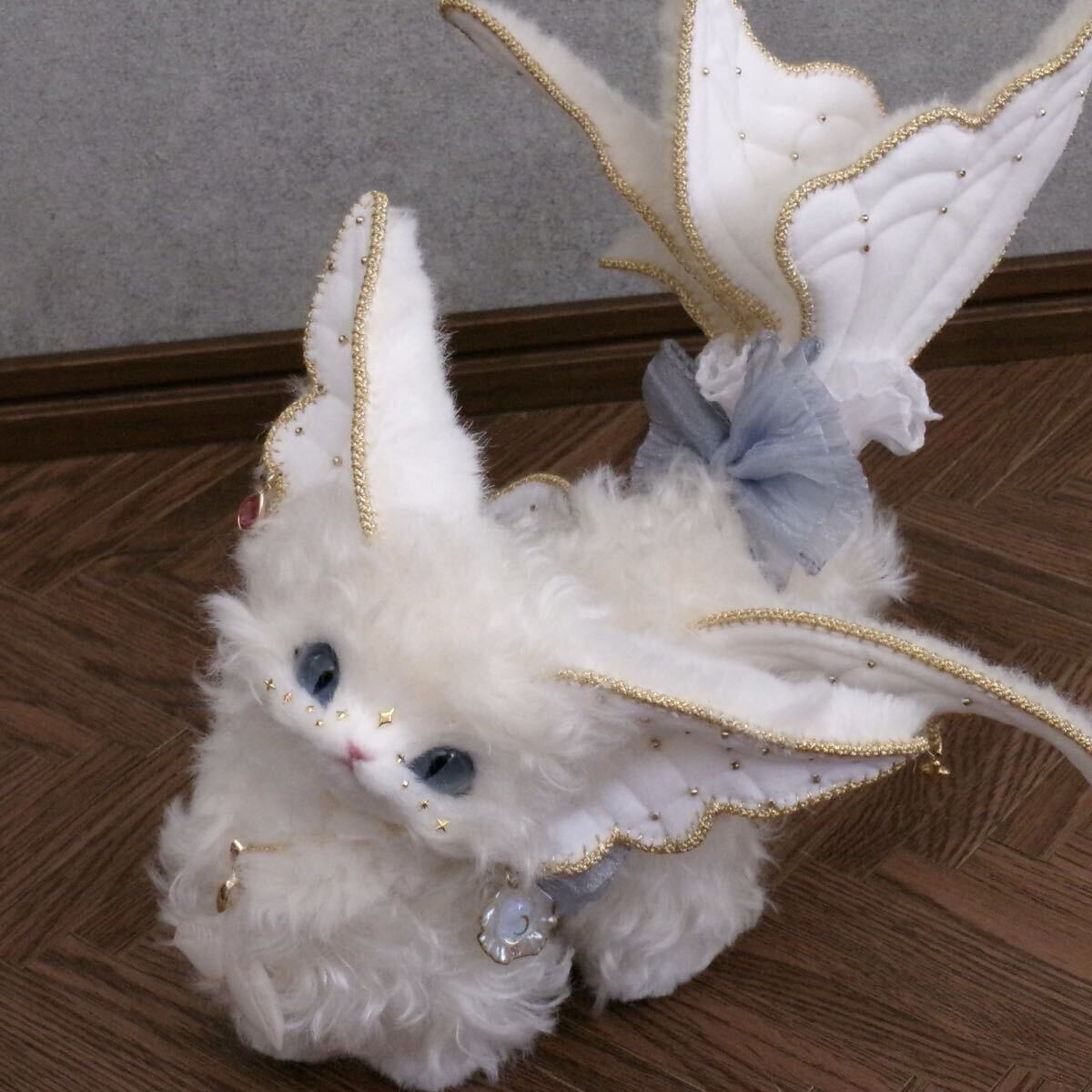 新品】ハンドメイド【幸福のフクロウストラップ 布ぬいぐるみ