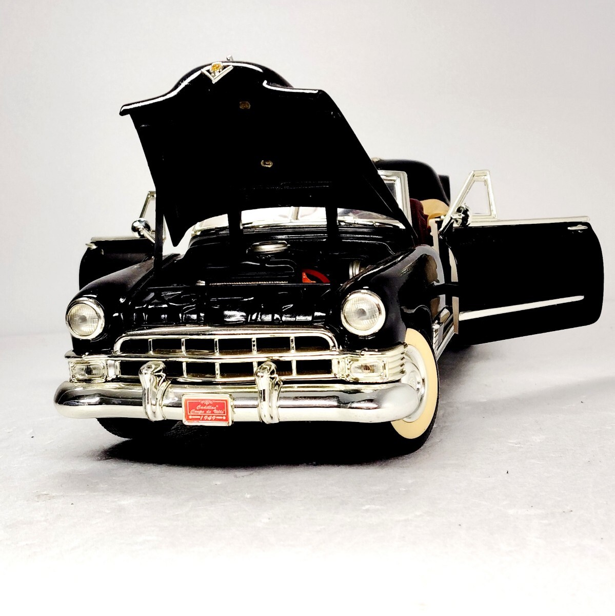 jada toys street low 1/24 1985 Cadillac キャデラック ブロアム