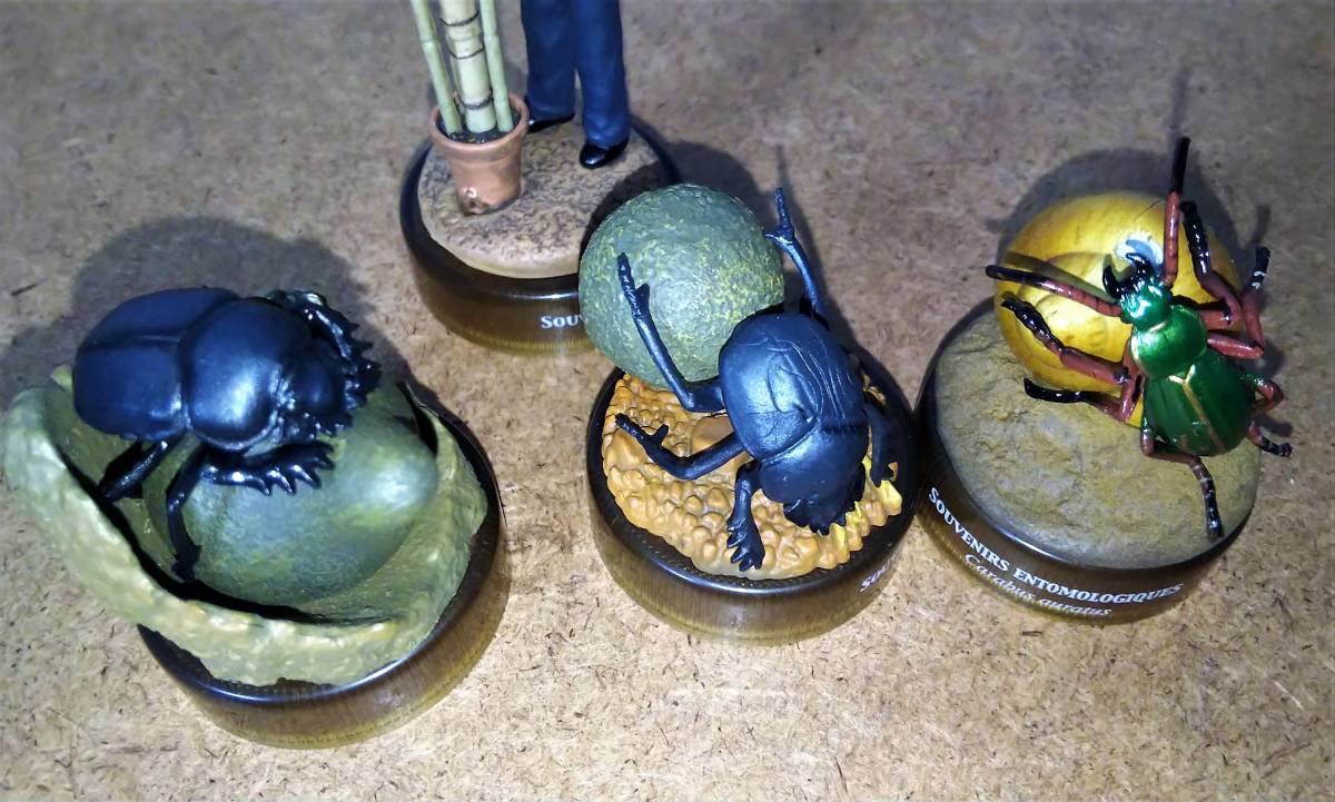 ファーブル昆虫記 海洋堂 フィギュア コレクション 虫の詩人ファーブル ヒジリタマオシコガネ キンイロオサムシ の落札情報詳細 ヤフオク落札価格情報 オークフリー スマートフォン版