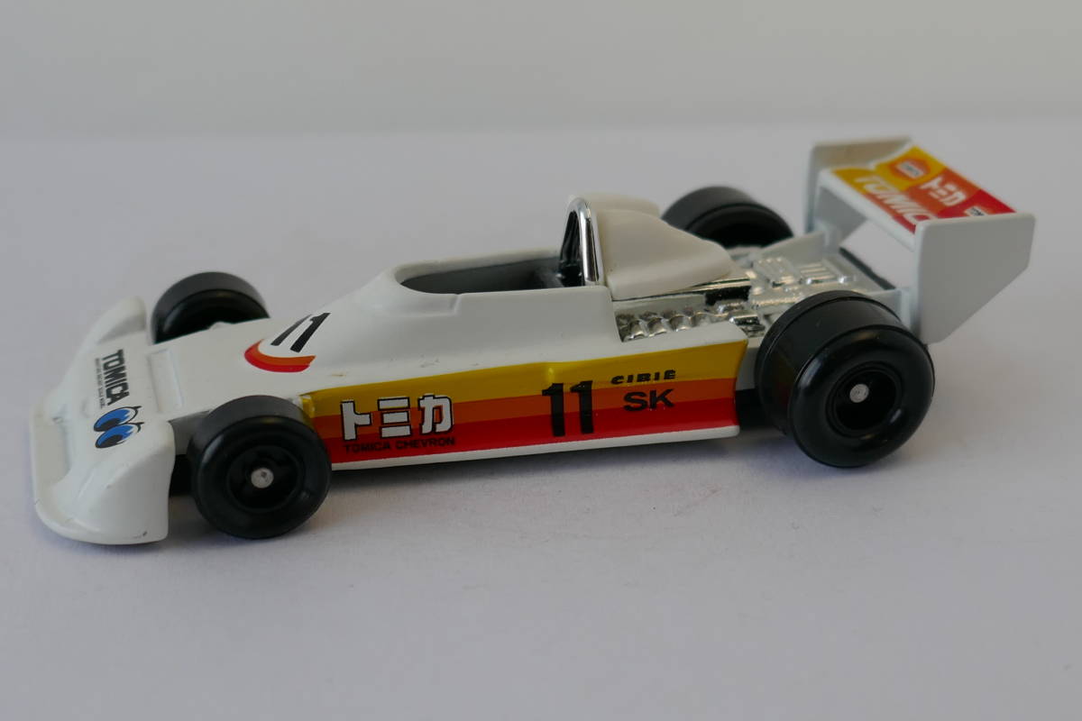 トミカ No.F69 BMW シェブロン B42 BMW CHEVRON B42 トミカ