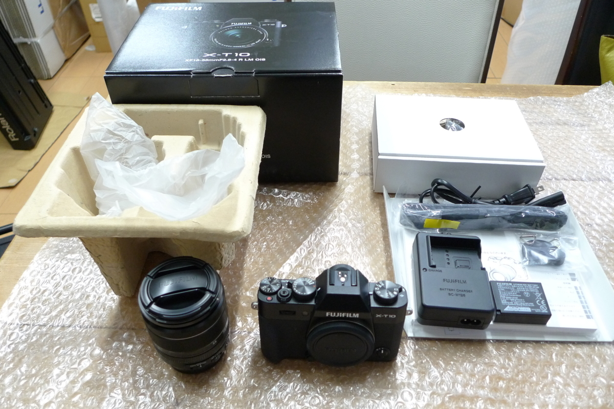良品 Fujifilm 富士フイルム X T10レンズキット F X T10lk B ブラック 1630万画素 Aps C ミラーレス一眼カメラ レンズ18 55mm 1円 の落札情報詳細 ヤフオク落札価格情報 オークフリー スマートフォン版