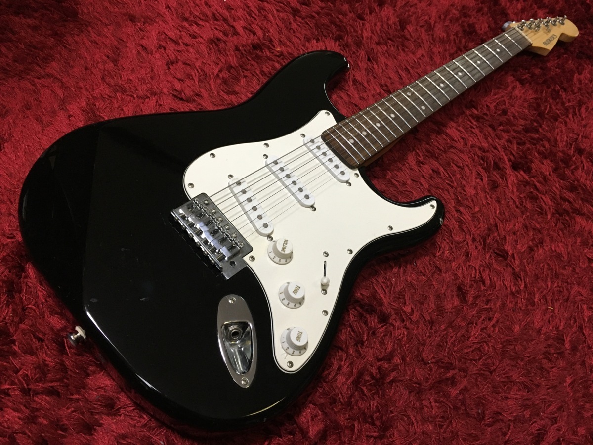 ストラトキャスター ギター 美品 初心者入門 （美品 バスカーズ 
