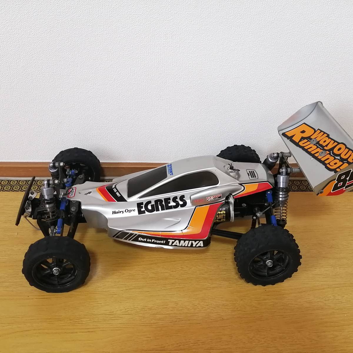 タミヤ イグレス 初期版+アバンテボディ－＆ホイ－ルセット付きの落札