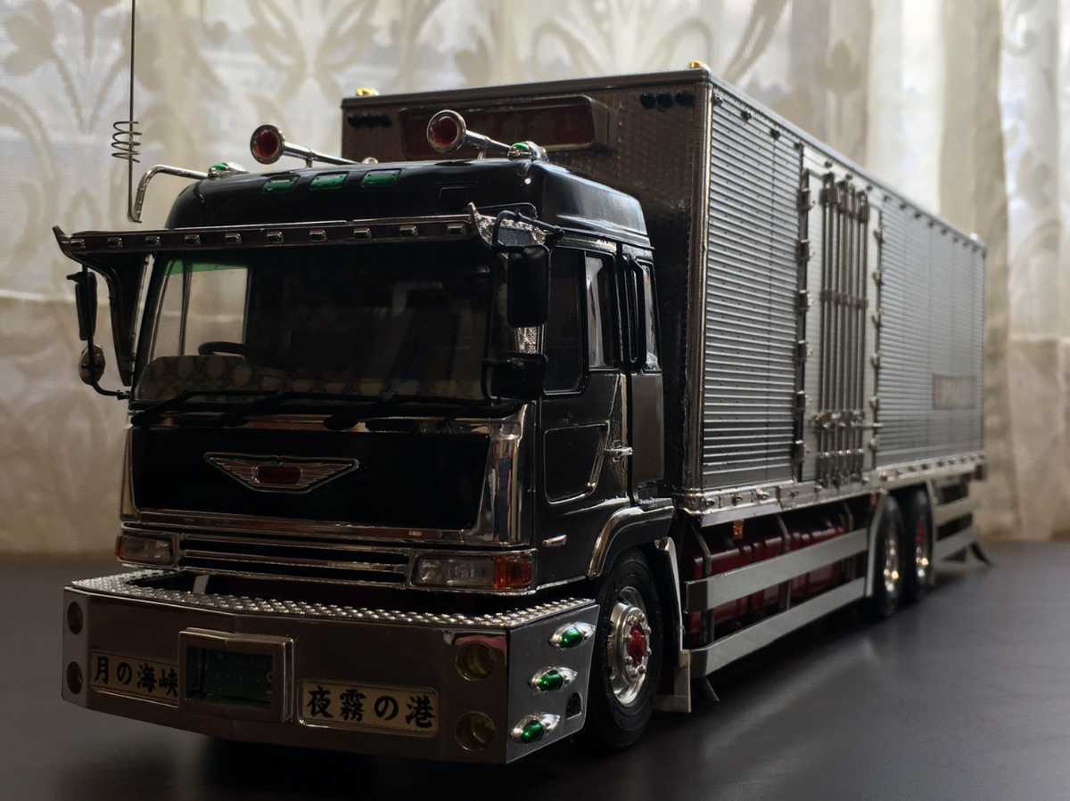アオシマ 日野 プロフィア 1/32スケール 完成品 デコトラの落札情報