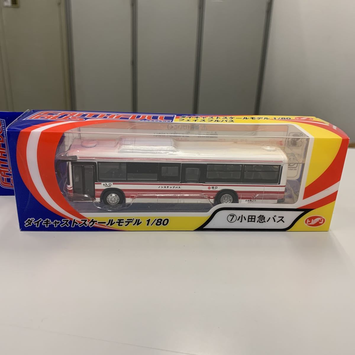 ダイキャストスケールモデル1/80 フェイスフルバス 【小田急バス】の