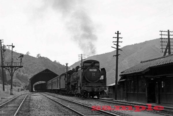 新品】北陸本線旧線[柳ヶ瀬線] 刀根駅 D51-526[1] 昭和32年 KG判の落札