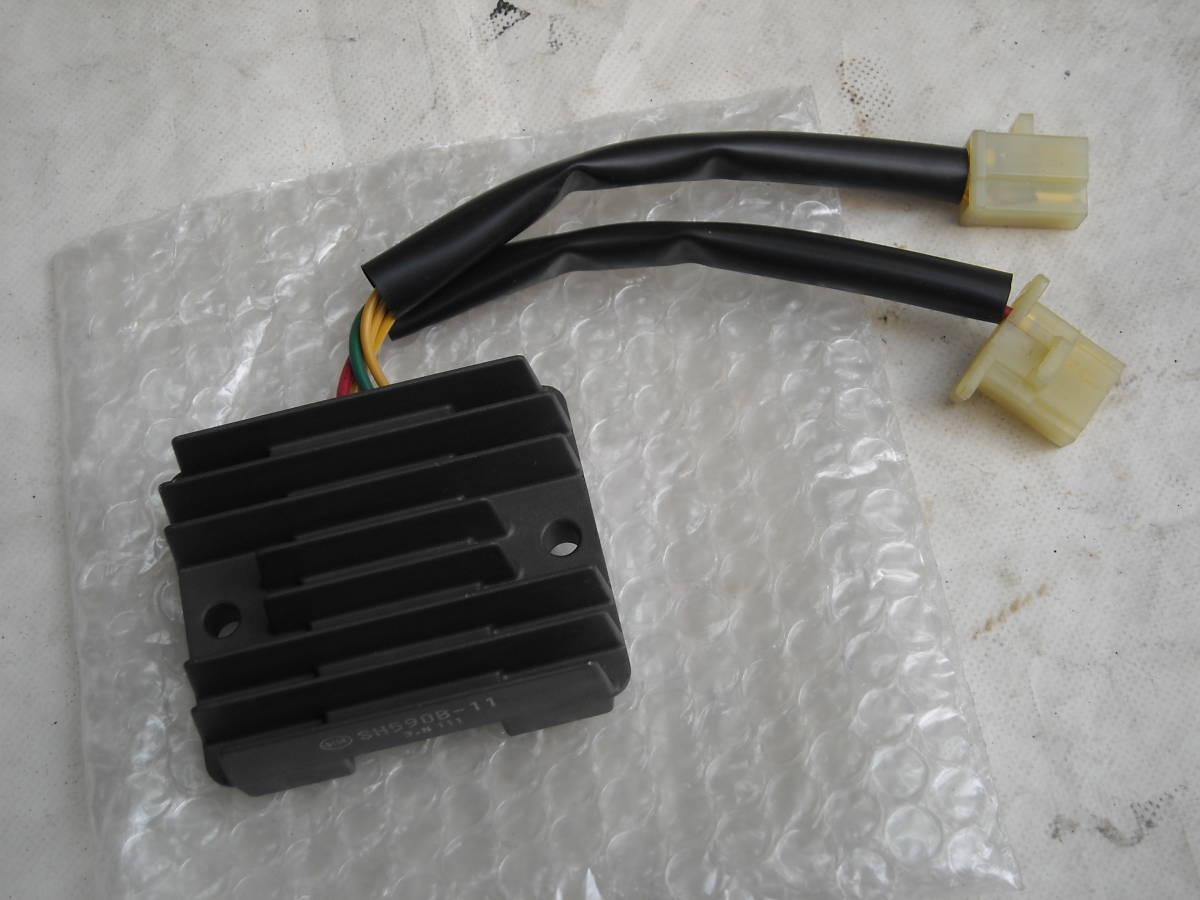 ホンダ CD125T 純正部品 31600-KCP-000 レギュレーター ベンリィ