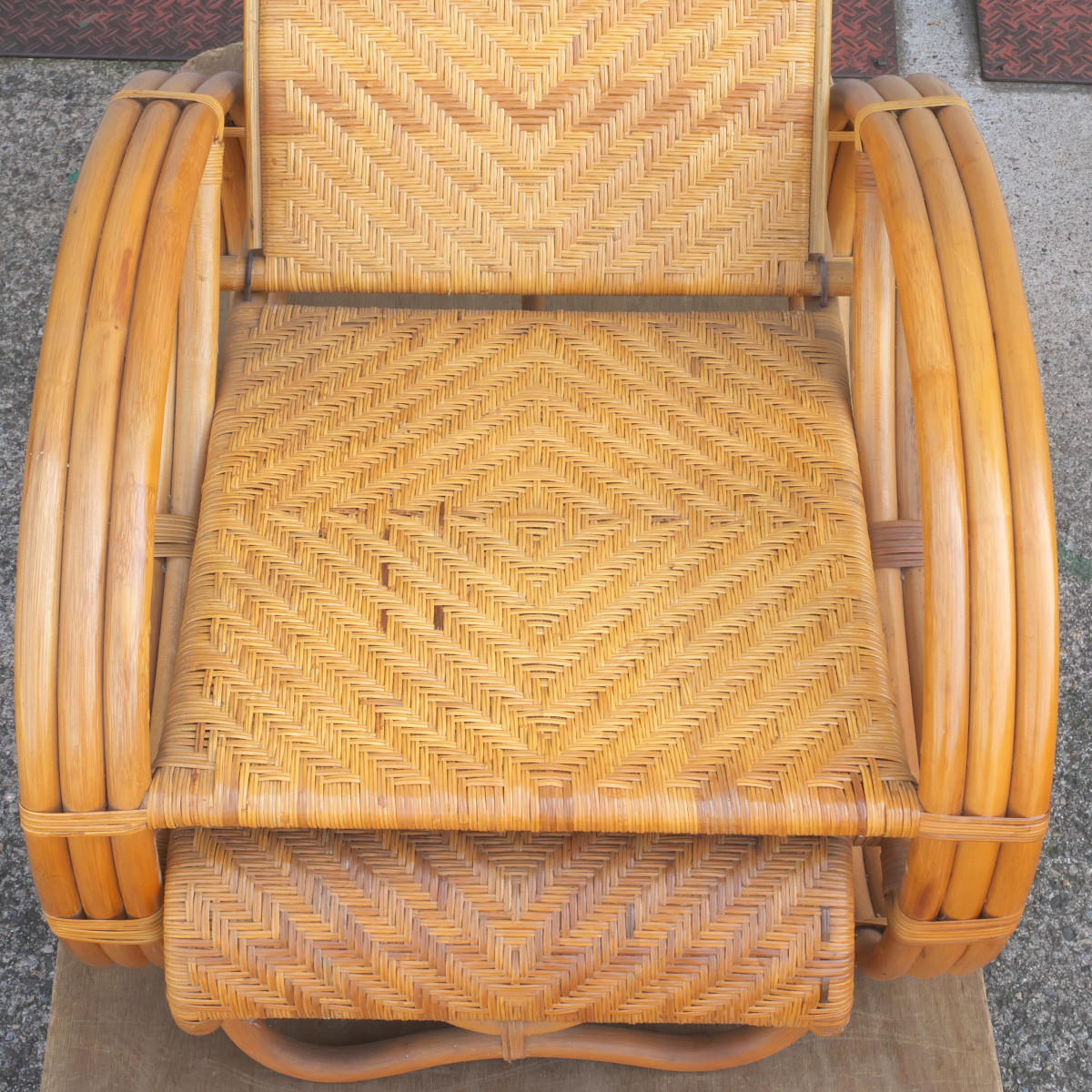 KOIZUMI 籐ラタン リクライニングチェア コイズミ KOIZUMI(コイズミ) ラタン リクライニングチェア 角度調節可【直接引取