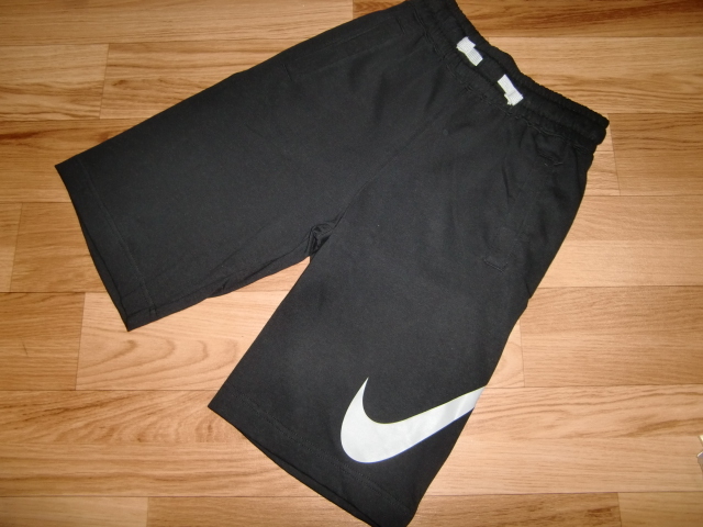 新品 新品 ナイキ ハーフパンツ 黒 160 スウェットパンツ 半ズボン コットンパンツ 短パン ブラック ボーイズ 男児 ジュニア の落札情報詳細 ヤフオク落札価格情報 オークフリー スマートフォン版