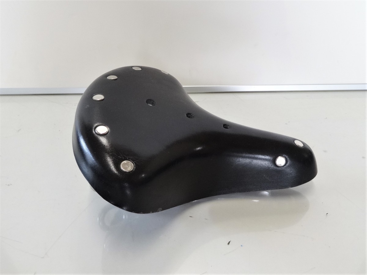自転車 本革サドル 鋲打ち ブラック レザー クラシック レトロ ヴィンテージ お洒落にカスタムしたい方に最適 社内管理コードls05 の落札情報詳細 ヤフオク落札価格情報 オークフリー スマートフォン版