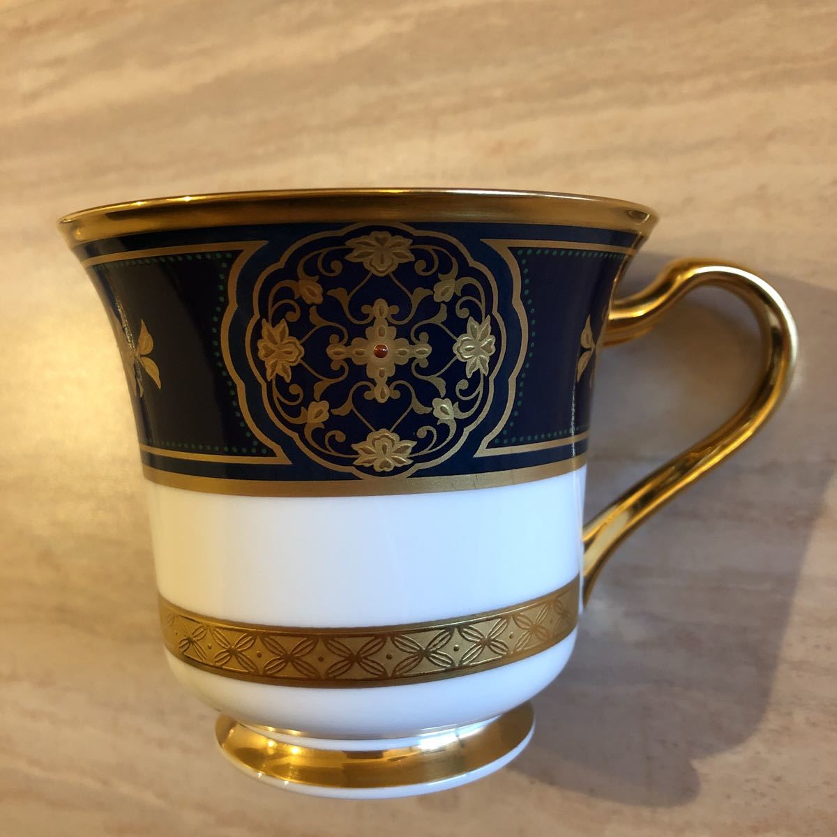 Noritake ノリタケ 廃盤品 Imperial Crest インペリアルクレスト 金彩 コーヒー コーヒーカップ カップ ソーサー オールド ノリタケ の落札情報詳細 ヤフオク落札価格情報 オークフリー スマートフォン版