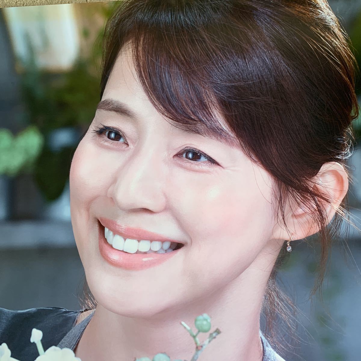 石田ゆり子＊エリクシール＊特大ポスター2枚セット