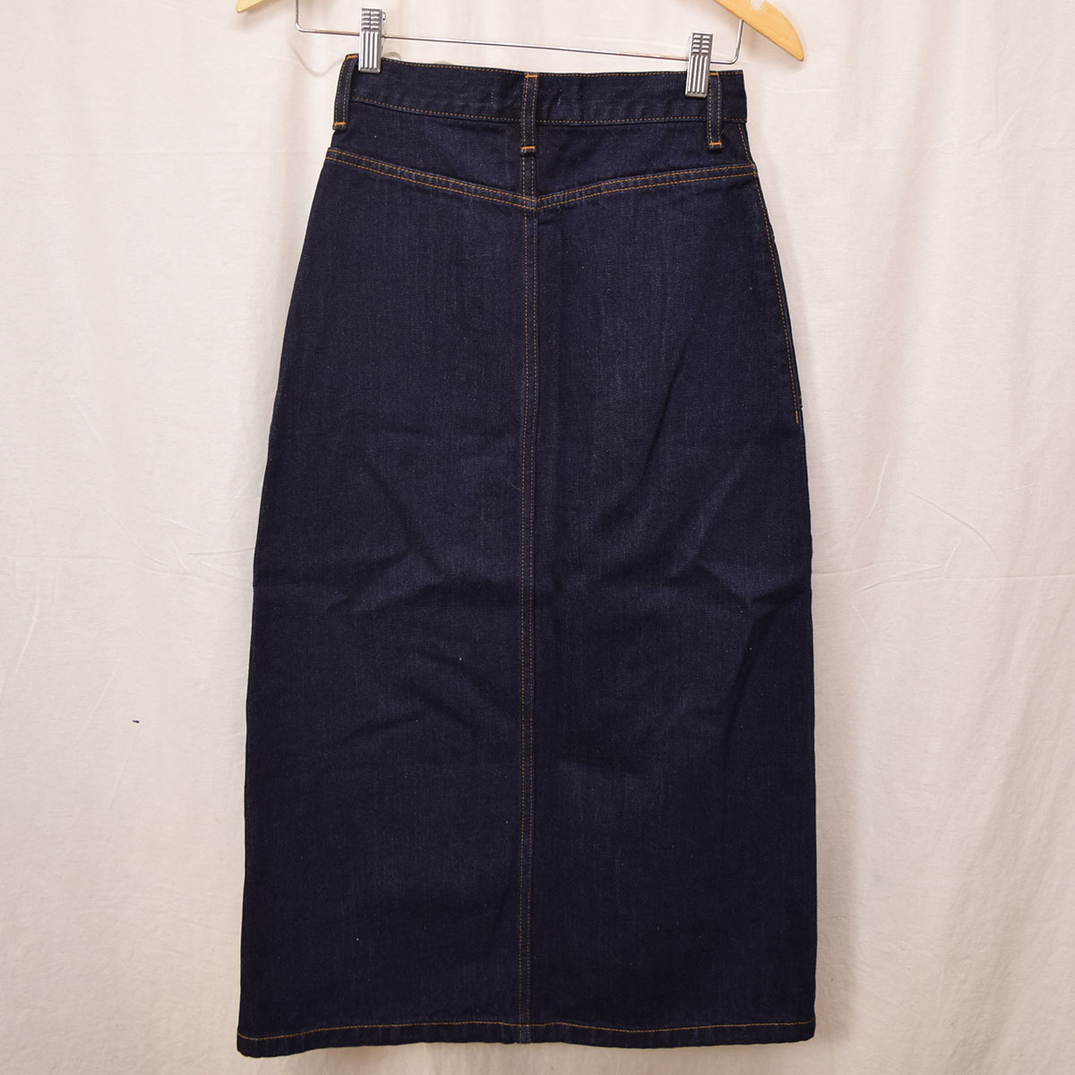 6g Moussy マウジー デニム ロング スカート サイズ1 レディース ボトムス Azul By Moussy Button Up Long Skirt 010bah11 50 の落札情報詳細 ヤフオク落札価格情報 オークフリー スマートフォン版