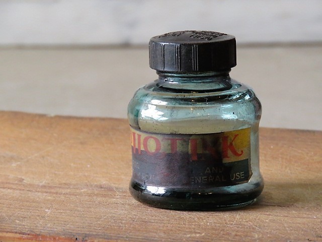 旧型　パイロット インク瓶　PILOT　ink　昭和レトロ　万年筆 旧型 パイロット インク瓶 PILOT ink 廃盤昭和レトロ 万年筆