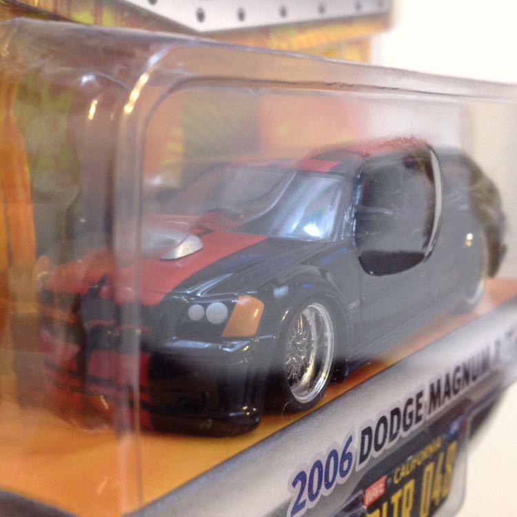 ☆絶版☆ Jada Toys 1/64 2006 DODGE MAGNUM R/T ダッジ マグナム